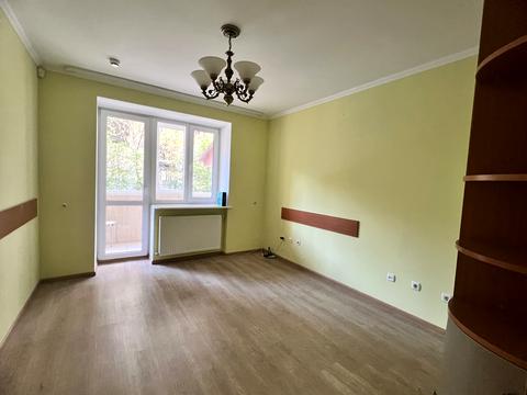 комерційна за адресою Генерала М. Тарнавського вул., 23