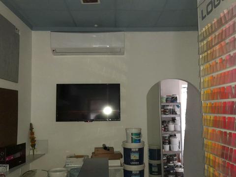 комерційна за адресою Богдана Хмельницького  вул., 106