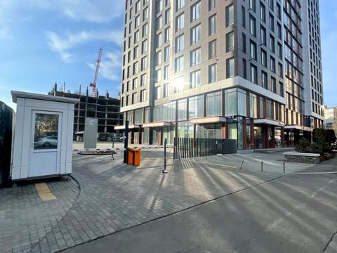 комерційна за адресою Дегтярівська вул., 17-19