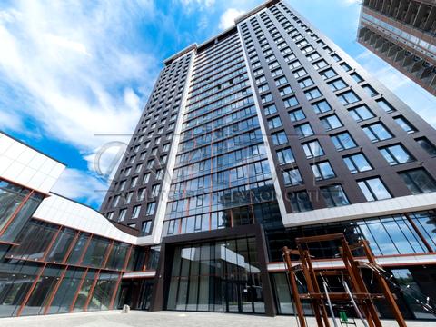 комерційна за адресою Дегтярівська вул., 17-19