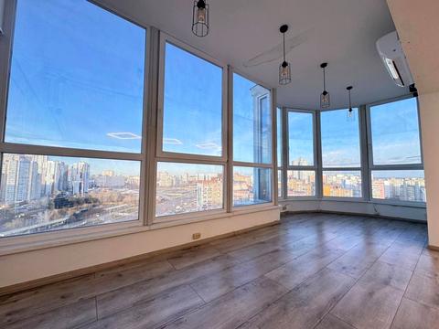 комерційна за адресою Миколи Бажана просп., 16