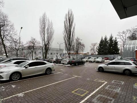 комерційна за адресою Київ, Дегтярівська вул., 52