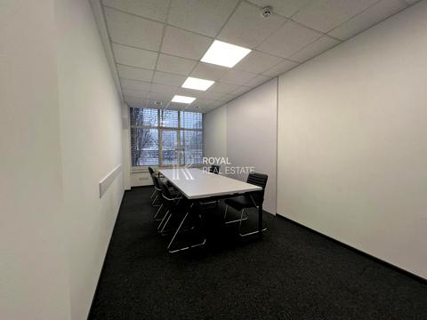 комерційна за адресою Київ, Дегтярівська вул., 52