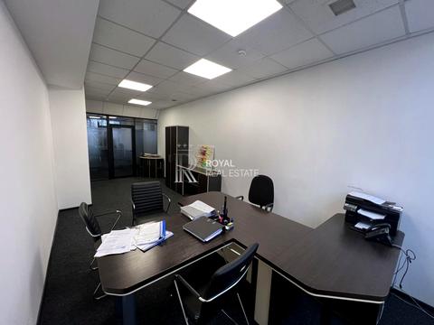 комерційна за адресою Київ, Дегтярівська вул., 52