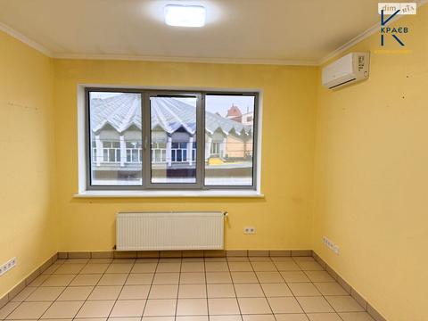 комерційна за адресою Староміська вул., 35