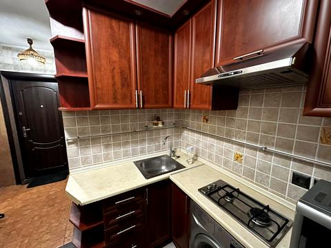 квартира за адресою Наукова вул., 53