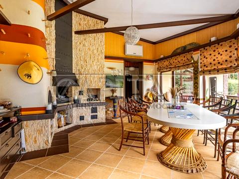 будинок за адресою паризька