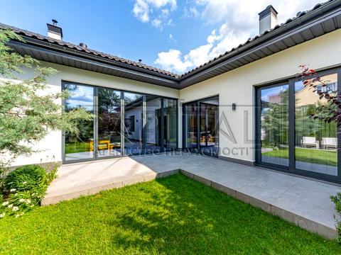 будинок за адресою вул. Малинова