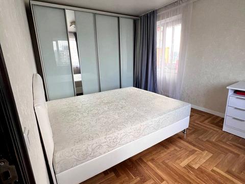 квартира за адресою Дніпровська набережна вул., 7-А