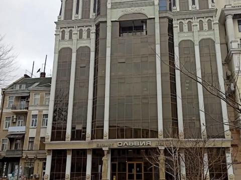 комерційна за адресою Грецька пл., 1а