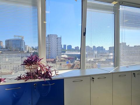 комерційна за адресою Велика Васильківська вул. (Червоноармійська), 9-2