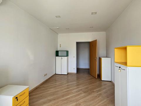 комерційна за адресою Велика Васильківська вул. (Червоноармійська), 9-2