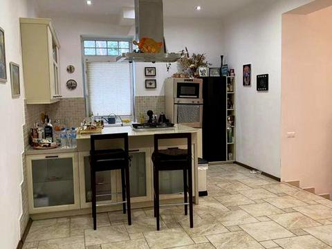 будинок за адресою Сонячна вул.