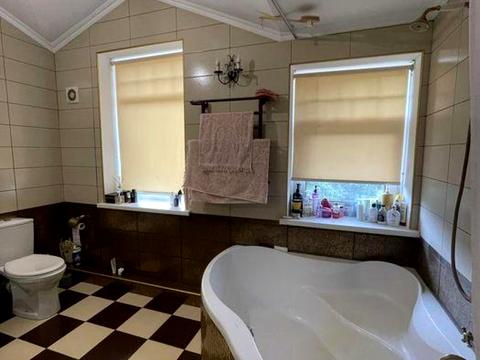 будинок за адресою Сонячна вул.