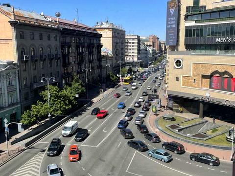 комерційна за адресою Велика Васильківська вул. (Червоноармійська), 9-2