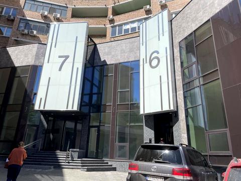 комерційна за адресою Велика Васильківська вул. (Червоноармійська), 9-2