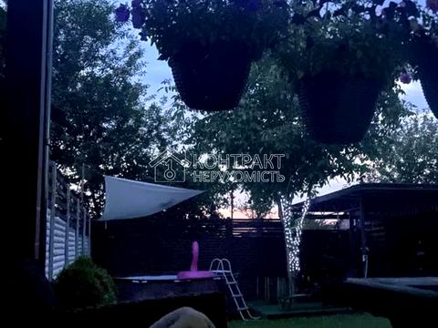 будинок за адресою Київська вул., 1