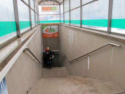 комерційна за адресою Васильківська вул., 37