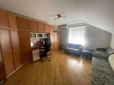 будинок за адресою вул. Тараса Шевченка