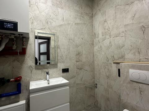 дом по адресу Центральна