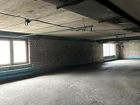 паркомісце за адресою Євгена Коновальця вул., 7а