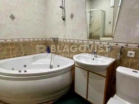 квартира за адресою Дмитрівська вул., 9-11