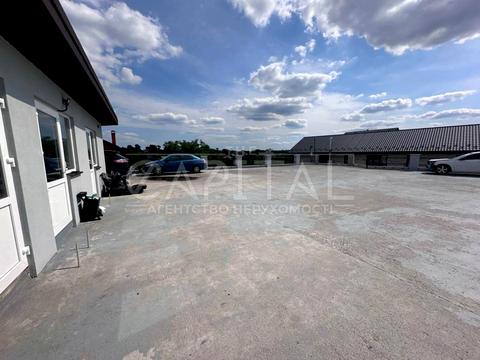 комерційна за адресою Вербівська вул. (Маршала Бірюзова), 8