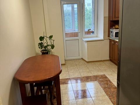 квартира за адресою Озерна вул., 10/1в