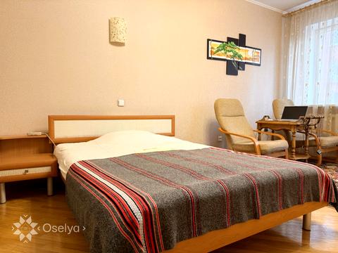 квартира за адресою Анни Ахматової вул., 13