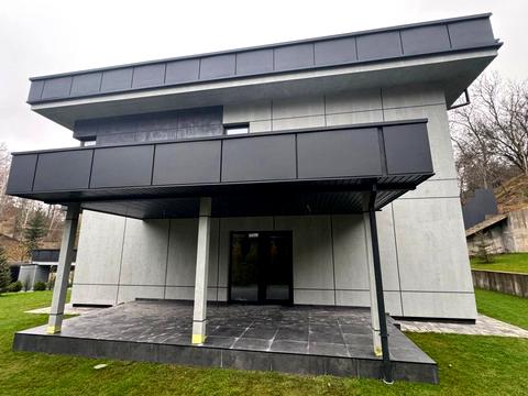 будинок за адресою с. Лісники, Стежки вул.