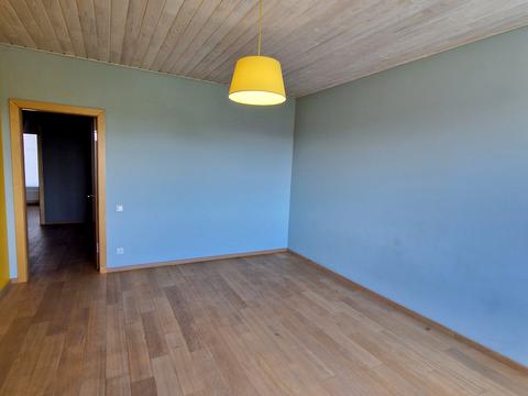 дом по адресу Будівельників вул., 4