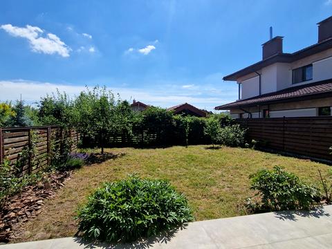 дом по адресу Будівельників вул., 4