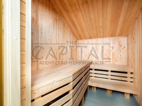 будинок за адресою Лютнева вул.