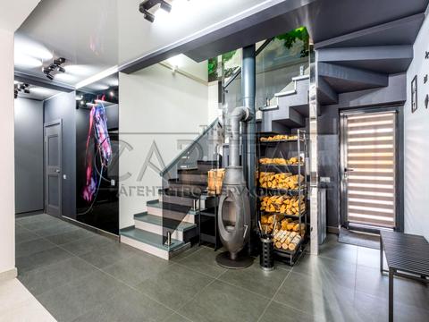 будинок за адресою Лютнева вул.