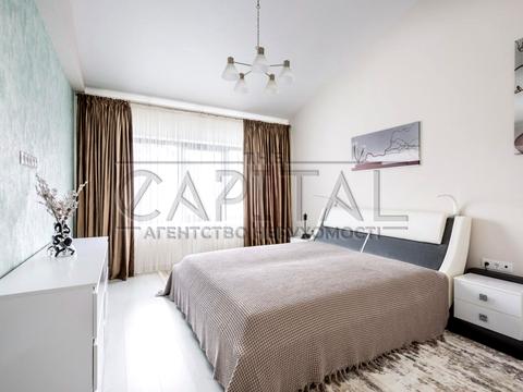 будинок за адресою Лютнева вул.