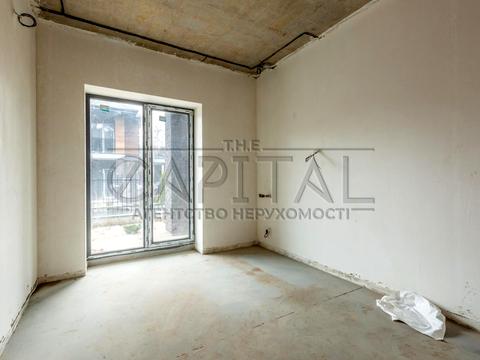 будинок за адресою вул. Валерия Лобановского