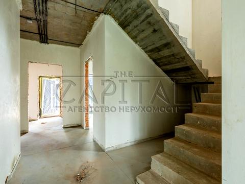 будинок за адресою вул. Валерия Лобановского