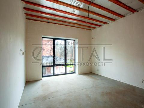 будинок за адресою вул. Валерия Лобановского