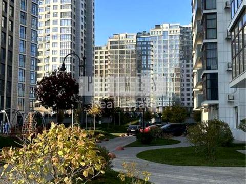 комерційна за адресою Андрія Верхогляда вул. (Михайла Драгомирова), 14-А