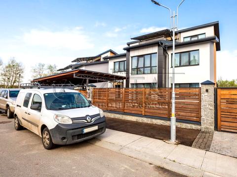 дом по адресу Февральская ул.