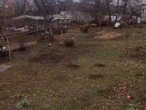 будинок за адресою Михайла Комарова вул., 5