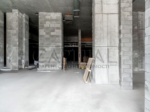 комерційна за адресою Миколи Бажана просп., 8-А