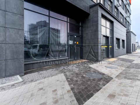 комерційна за адресою Миколи Бажана просп., 8-А