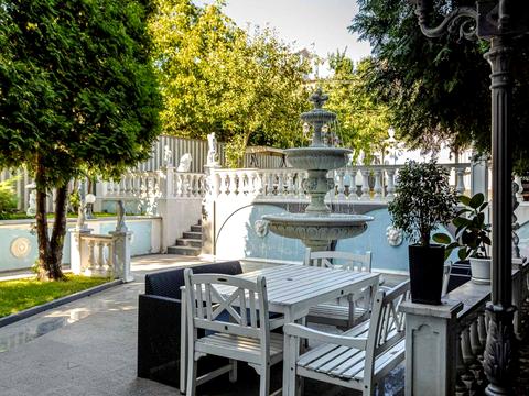 дом по адресу Зверинецкая ул.