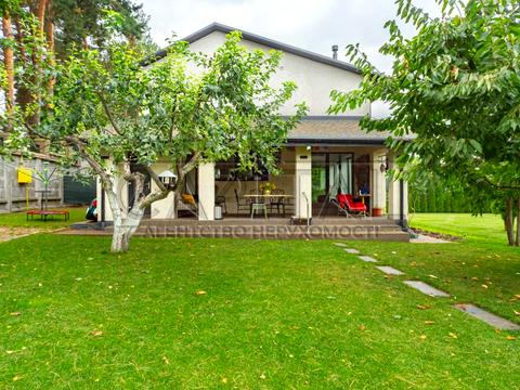 будинок за адресою Озерна вул.