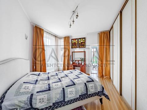 будинок за адресою Соборна вул. ()