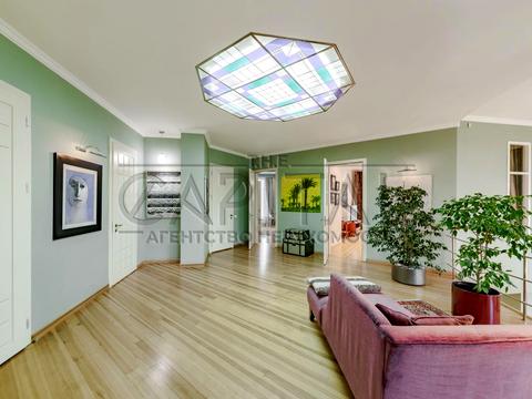 будинок за адресою Соборна вул. ()