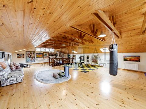 будинок за адресою Соборна вул. ()