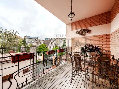 будинок за адресою Соборна вул. ()