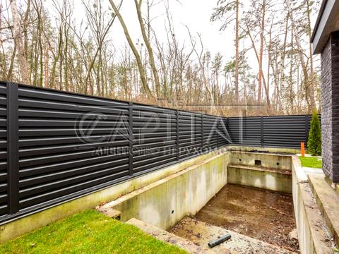 будинок за адресою Валерія Лобановського вул.